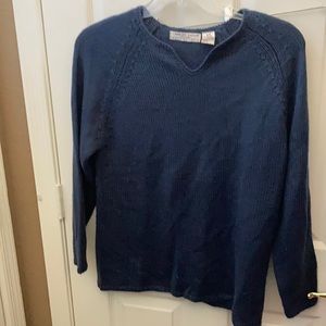 FINAL MARKDOWN Carolyn Taylor sweater medium